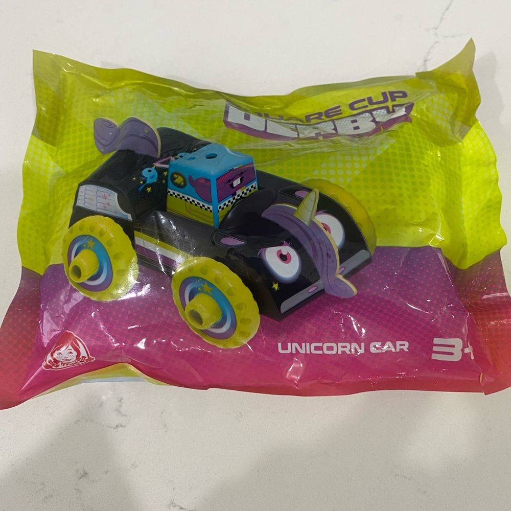 New Wendys Kids Meal Unicorm Car Square Cup Derby Car Toy